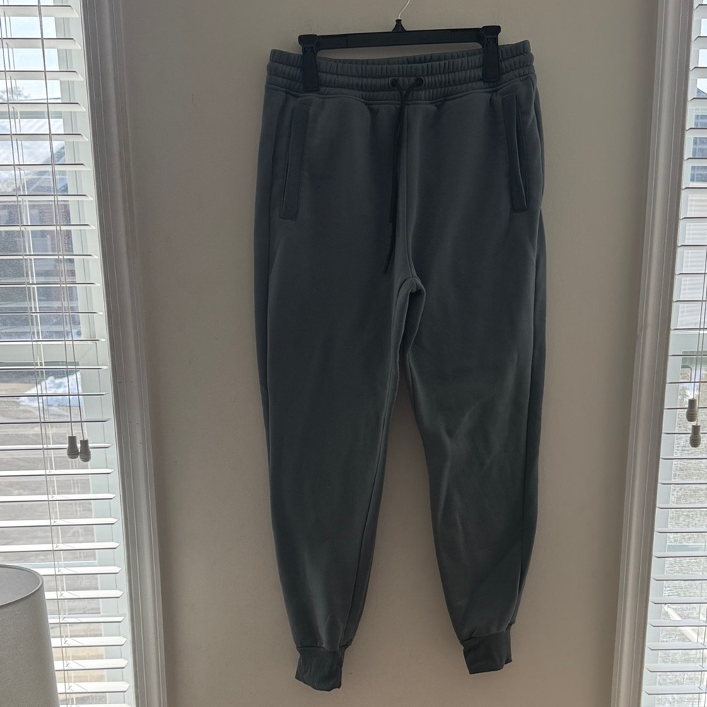 Men's Gray Jogger Pants